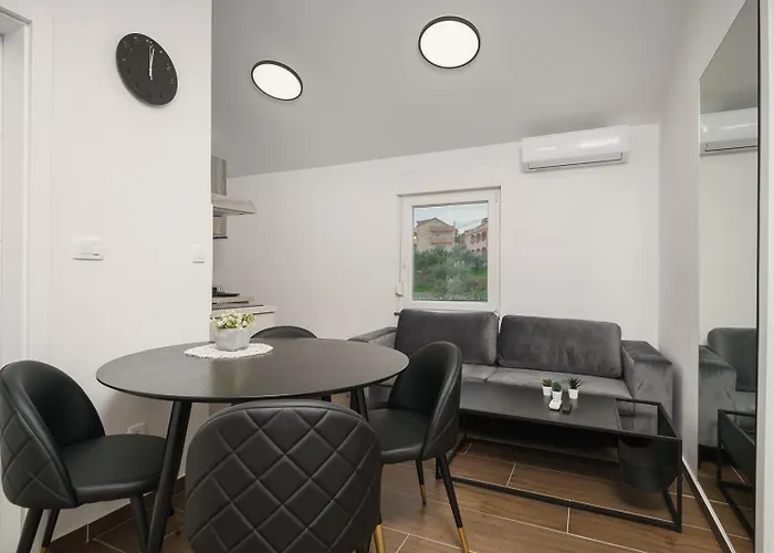 Diamond 特罗吉尔