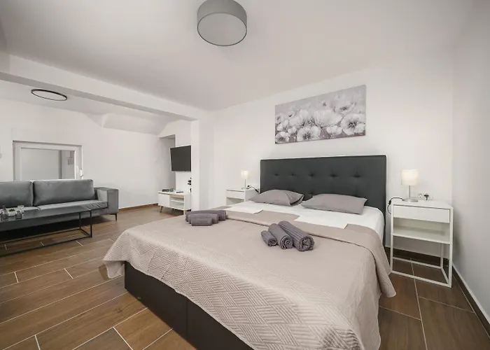 Diamond 公寓 特罗吉尔