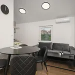 Diamond 特罗吉尔
